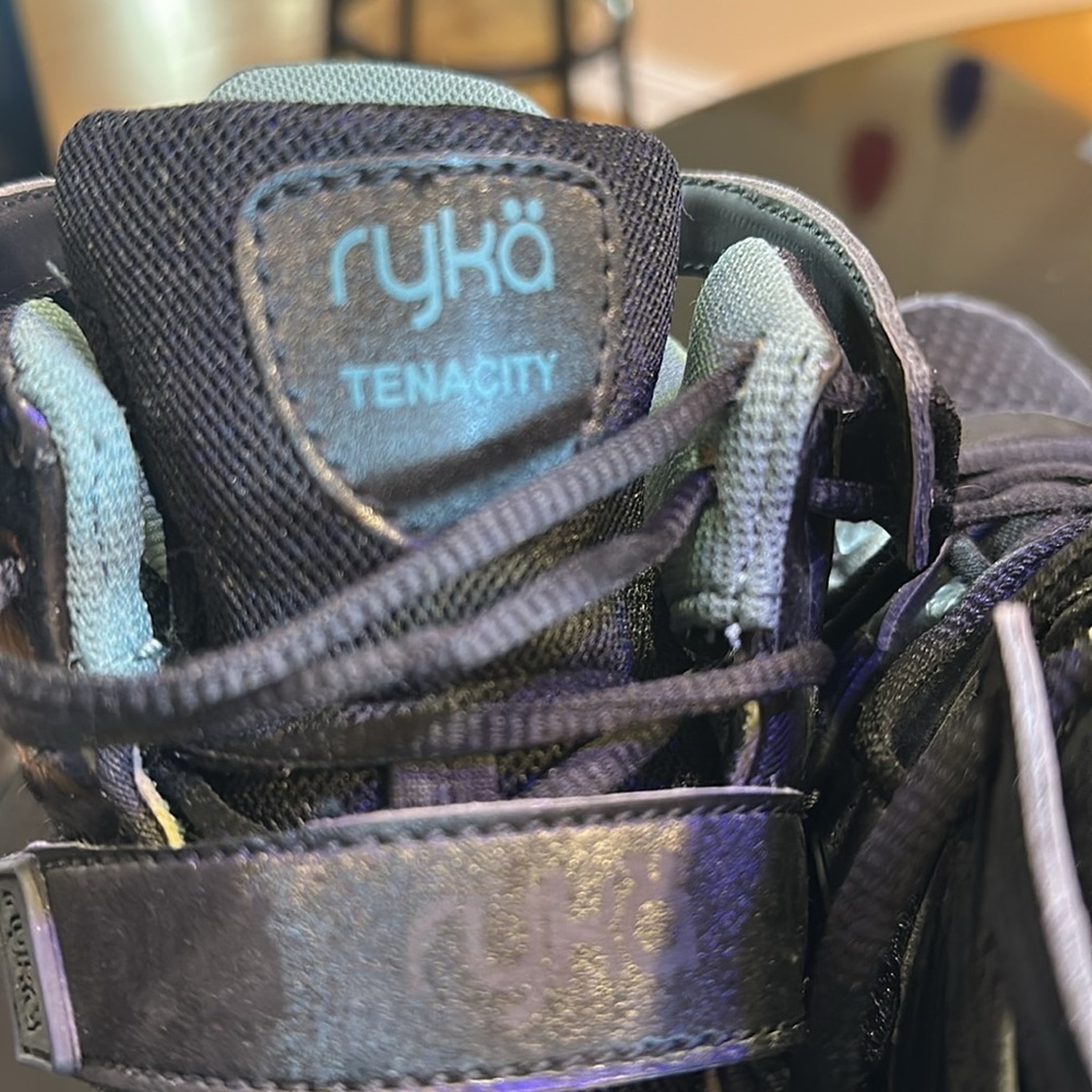 Ryka women’s Black and Green Tenacity Shoes size 8.5 - Picture 6 of 10